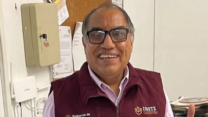 Al finalizar los talleres se entregaron  chalecos de trato digno. 